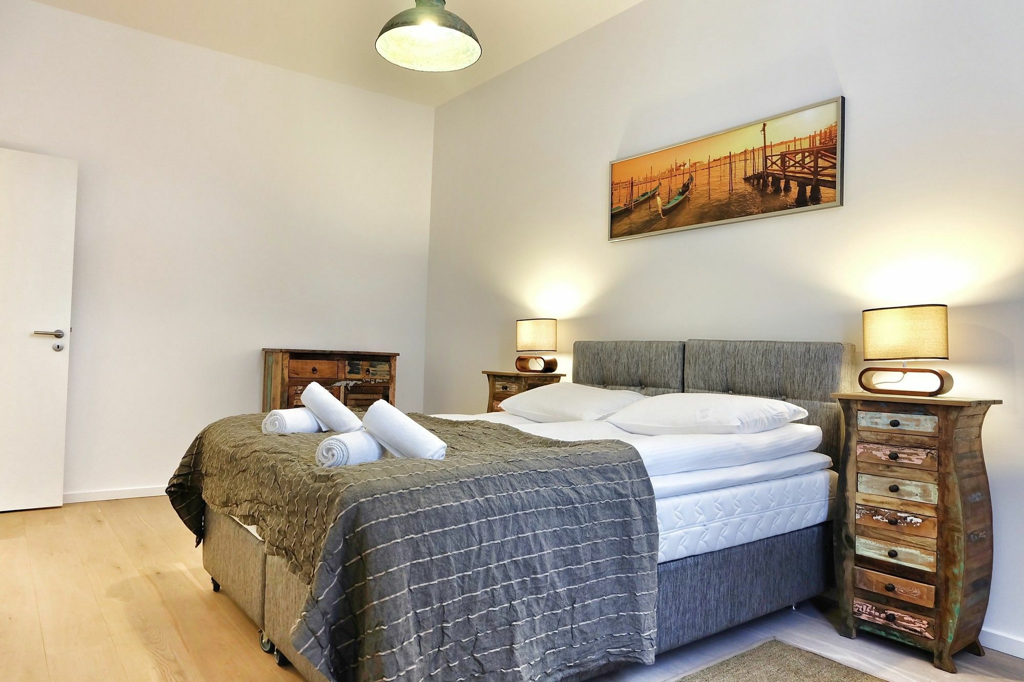 La Monnaie Apartment *
