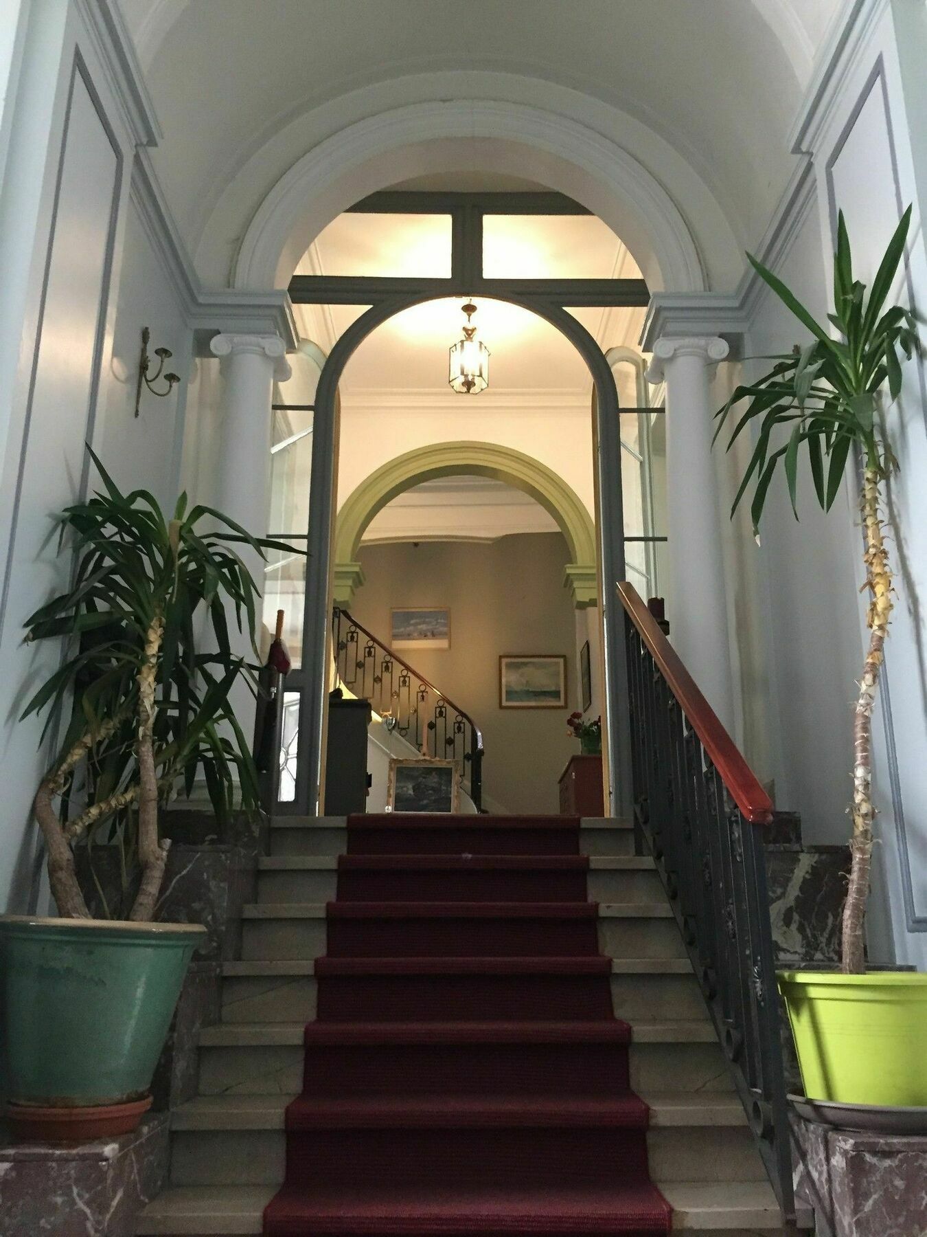 The Captaincy Hotel