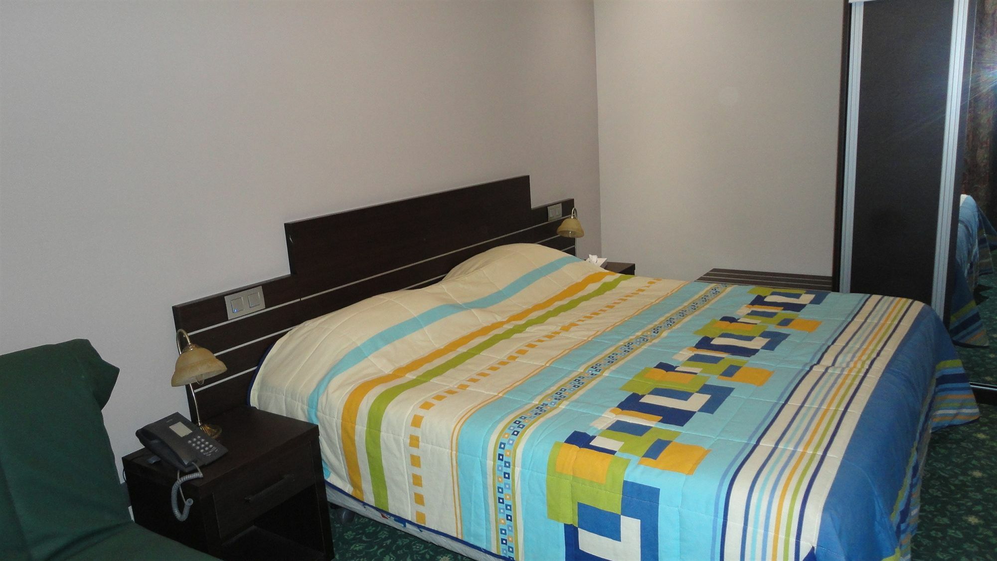 L'auberge Du Souverain Hotel 3*
