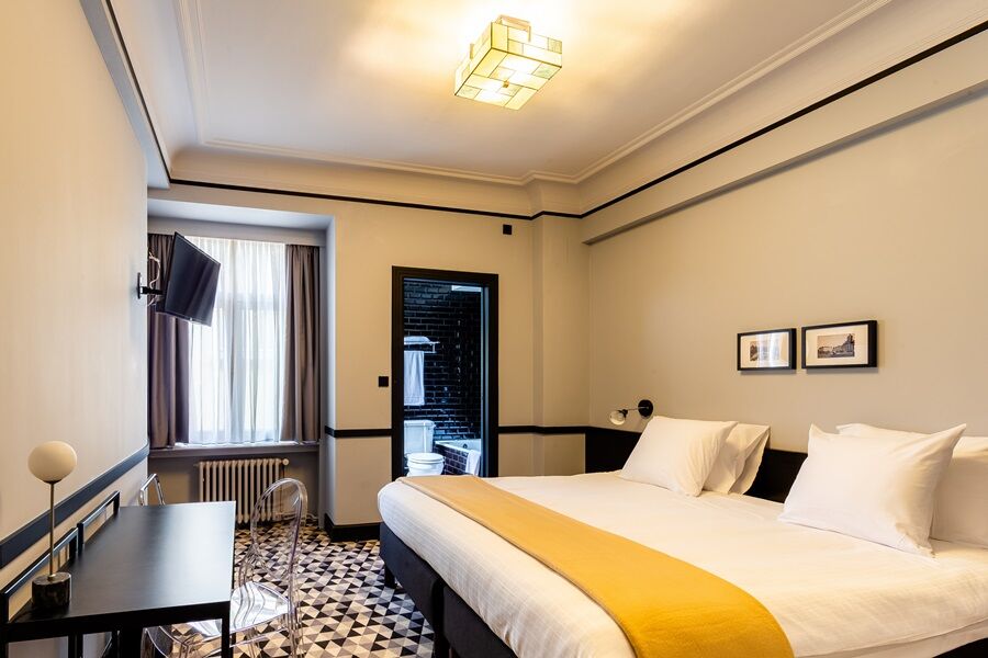 Le Chatelain Hotel