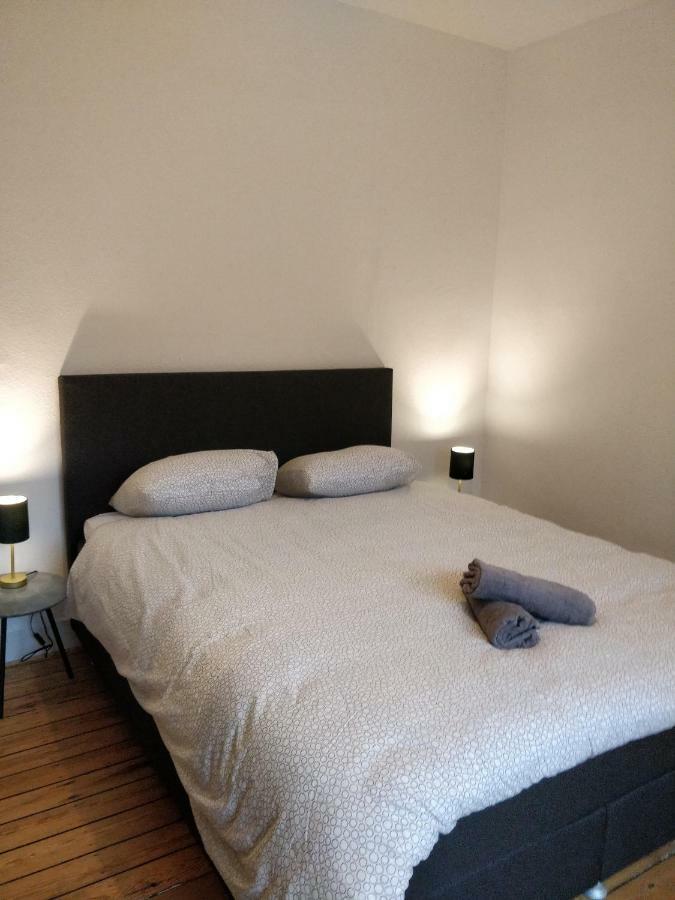 Center Apartment *