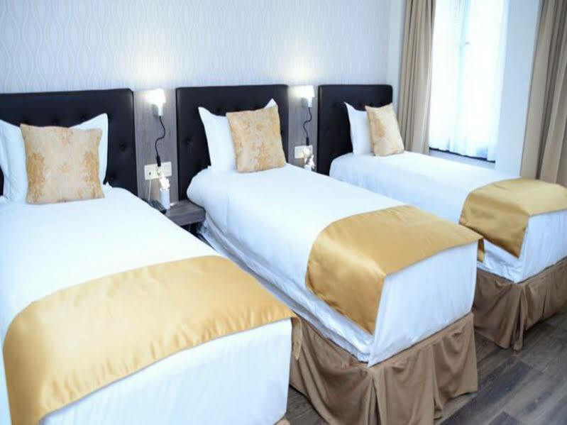 Hotel The Helmet 2*
