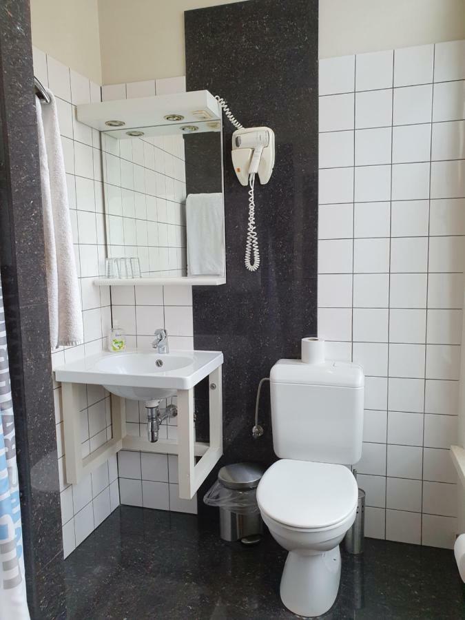Queen Mary Hotel 3*