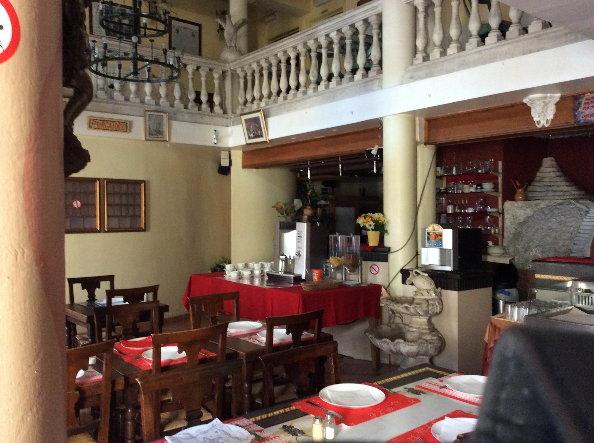 Aristote Hotel