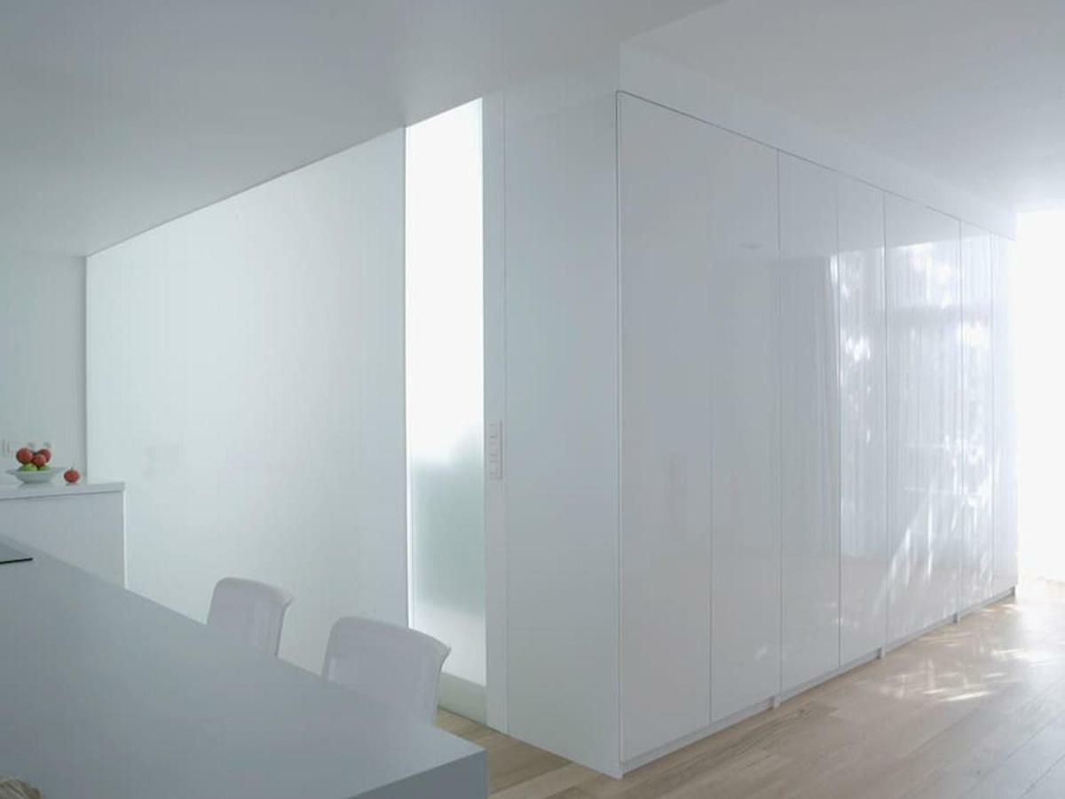 Minimalistic In Premium Location Bruxelles