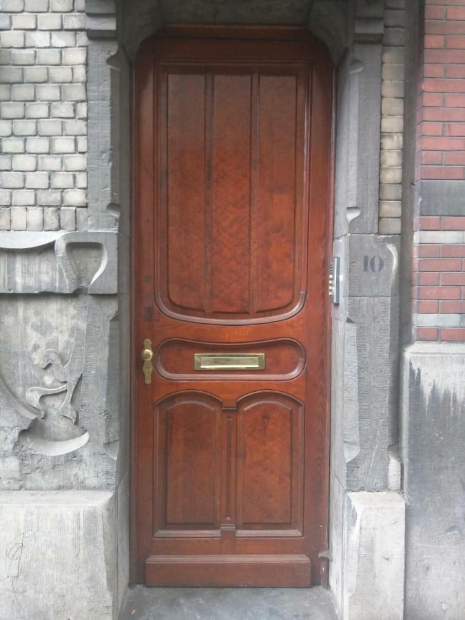 Art Nouveau Floral Appartement