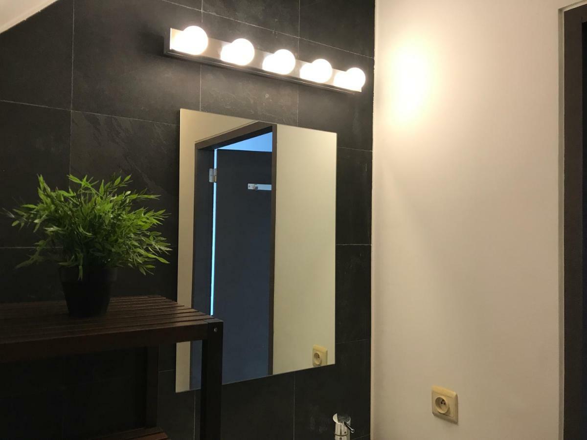 Luxury Loft Duplex Penthouse Of 190m2 & Free Parking ! Apartment Brussels