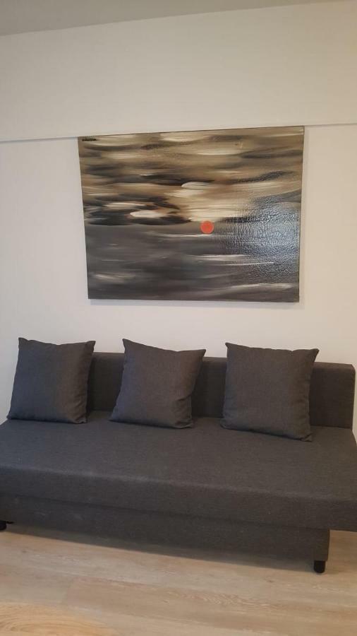 2 Bedrooms *