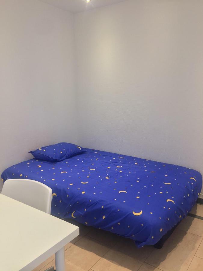 City - Closely Metro Station Apartment *