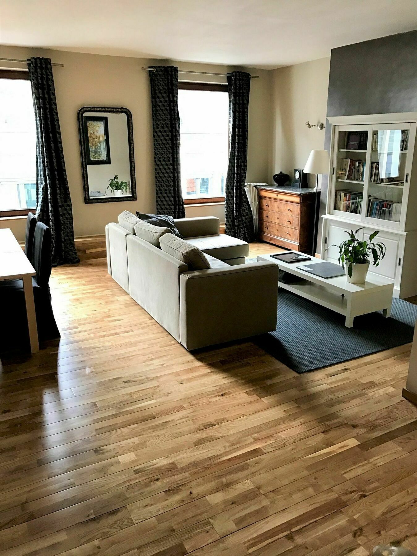 Apartment Bright And Modern With One Bedroom In The Center Of Bru Brüssel