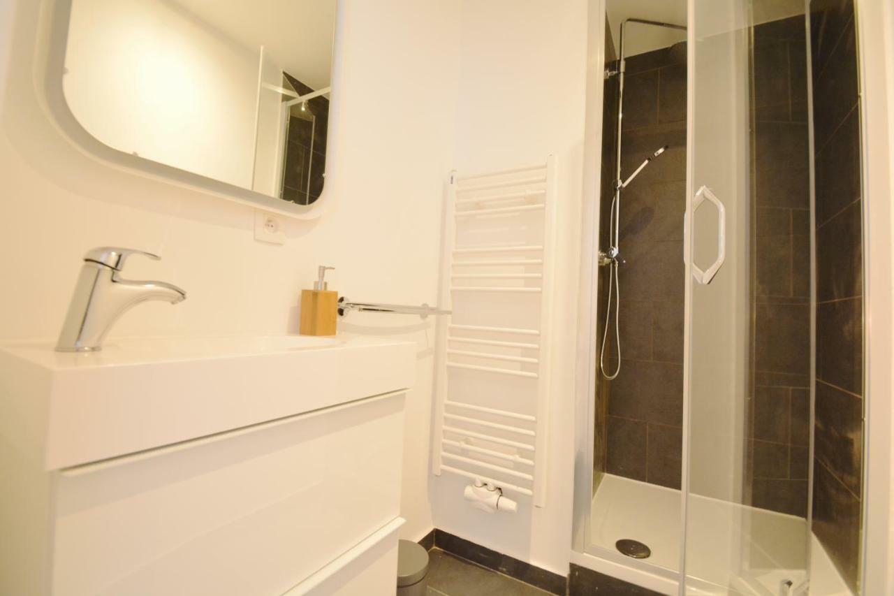 Appartement 2 Eglises 92 *