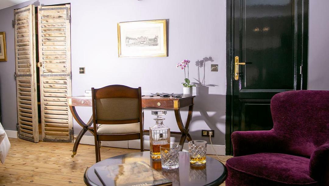 Les Grands Arbres Bed & Breakfast 3*