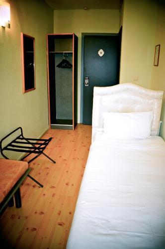 Bentley Hotel 2*