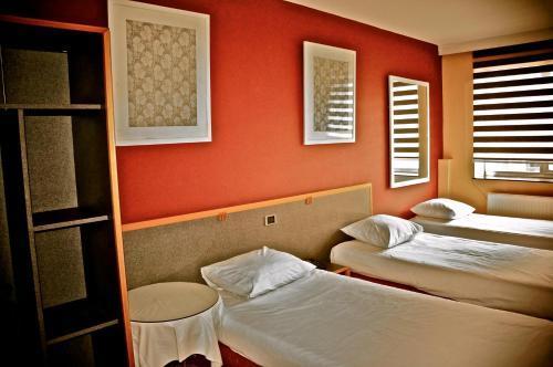 Bentley Hotel 2*