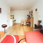 Room At Chicken\'S Shared Appartment
