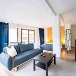 Havre De Paix A Bruxelles :Piscine, Sauna, Jacuzzi