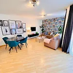 Urbanstay Suites Apartment In Charming Sablon