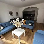 Ideal Room Near Gare Du Midi