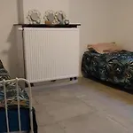 Chambre 2Lit Celibataire Schaarbeek Sous-Sol