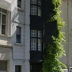 Chez Louise