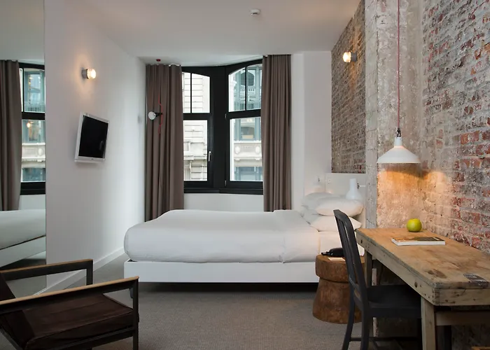 9Hotel Central