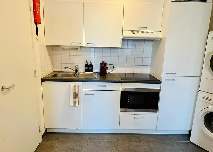 Urbanstay Suites Apartment In Charming Sablon