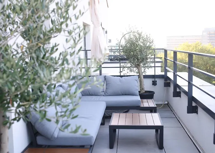 Non Smoking Penthouse Ll Erasme