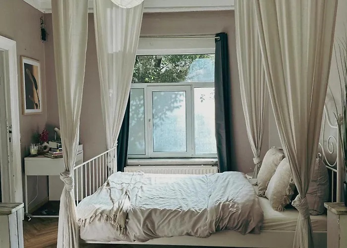 Ideal Studio For Exploring Brussels, Close To Brussels Midi Station And Main Attractions