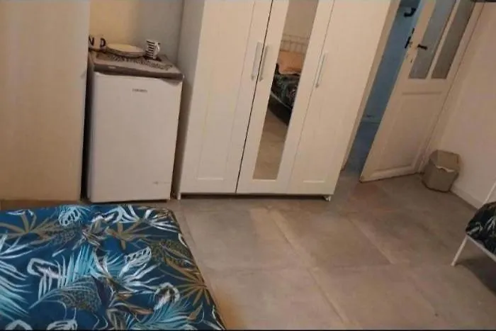Chambre 2Lit Celibataire Schaarbeek Sous-Sol