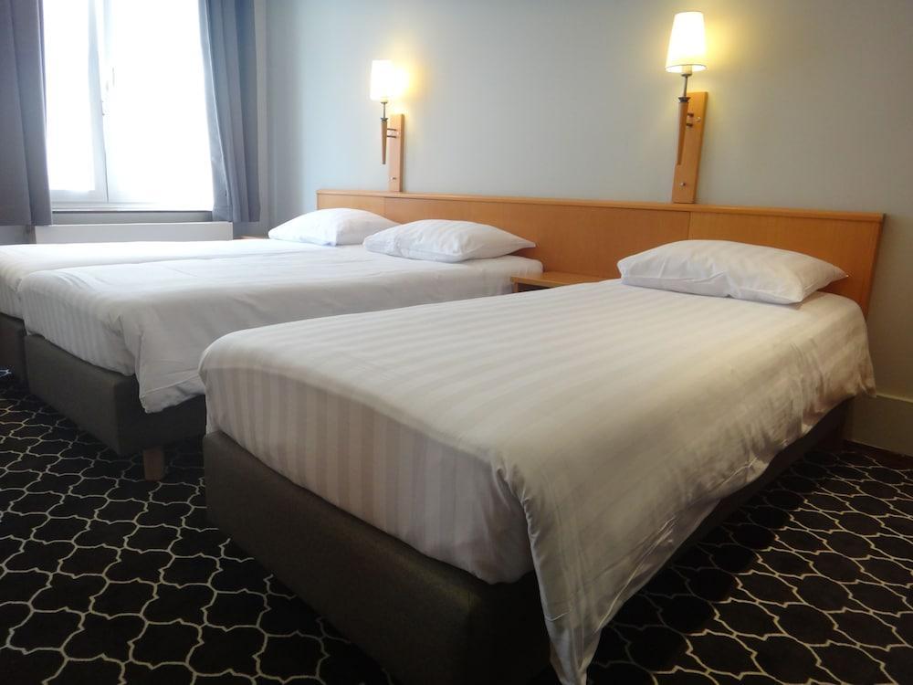 Safestay Grand Place Hotel 3*