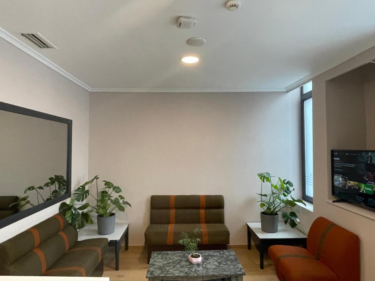 Continental Hotel 2*