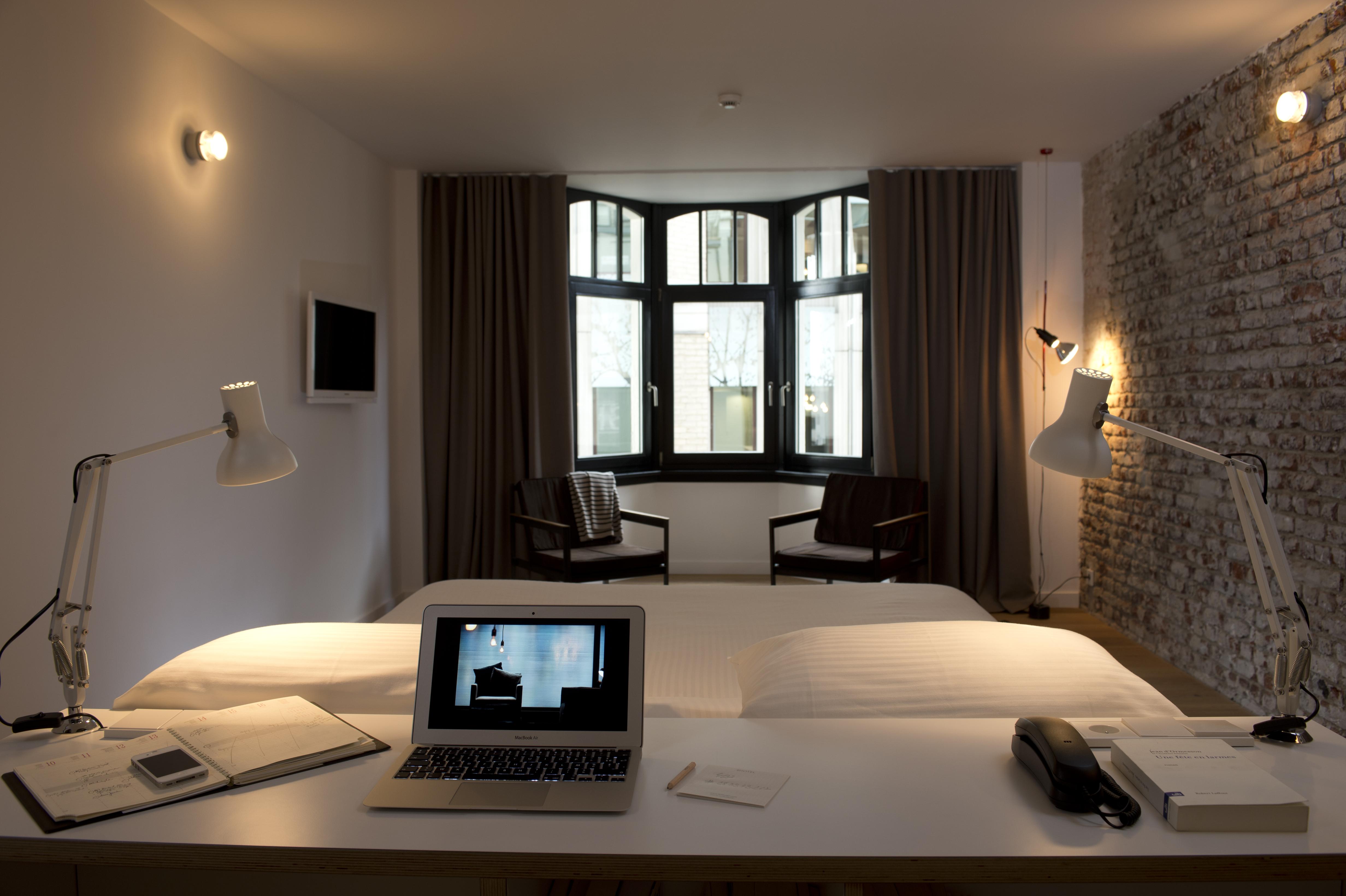 9hotel Central Hotel
