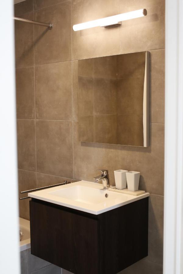 Non Smoking Penthouse Ll Erasme Apartment *