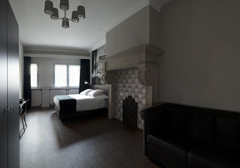 Le Quinze Grand Place Hotel