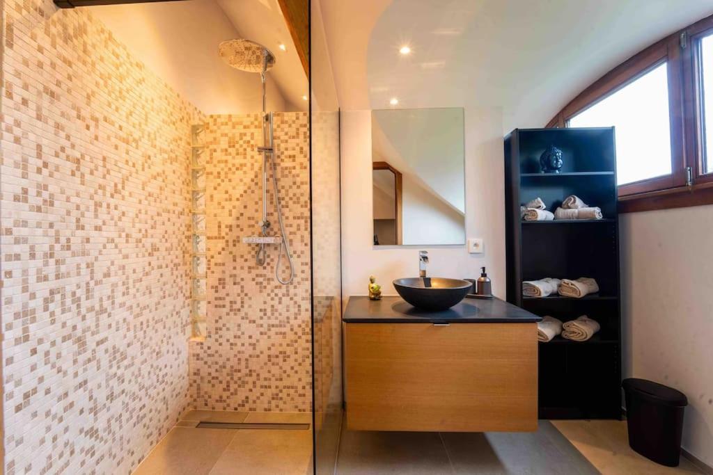 Havre De Paix A :piscine, Sauna, Jacuzzi