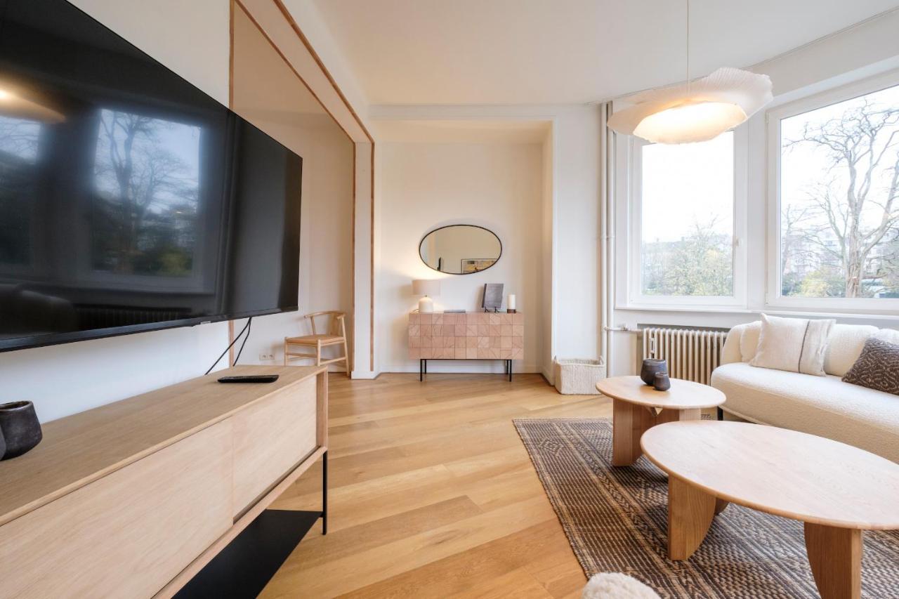 Apartment Beautiful 2 Bedrooms Ixelles Ponds