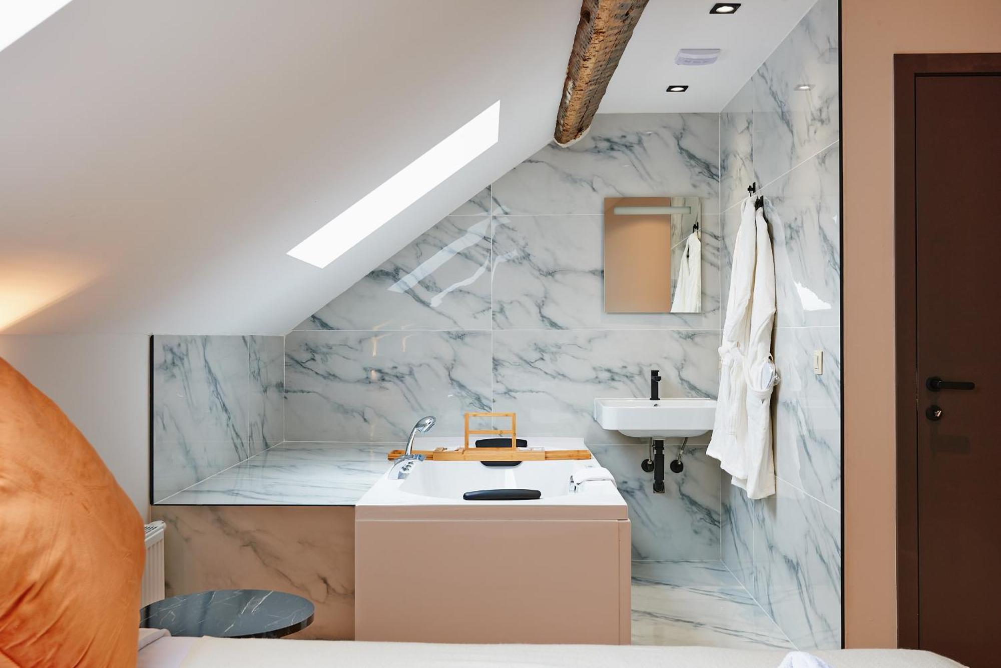 Hotel Les Ecrins 3*