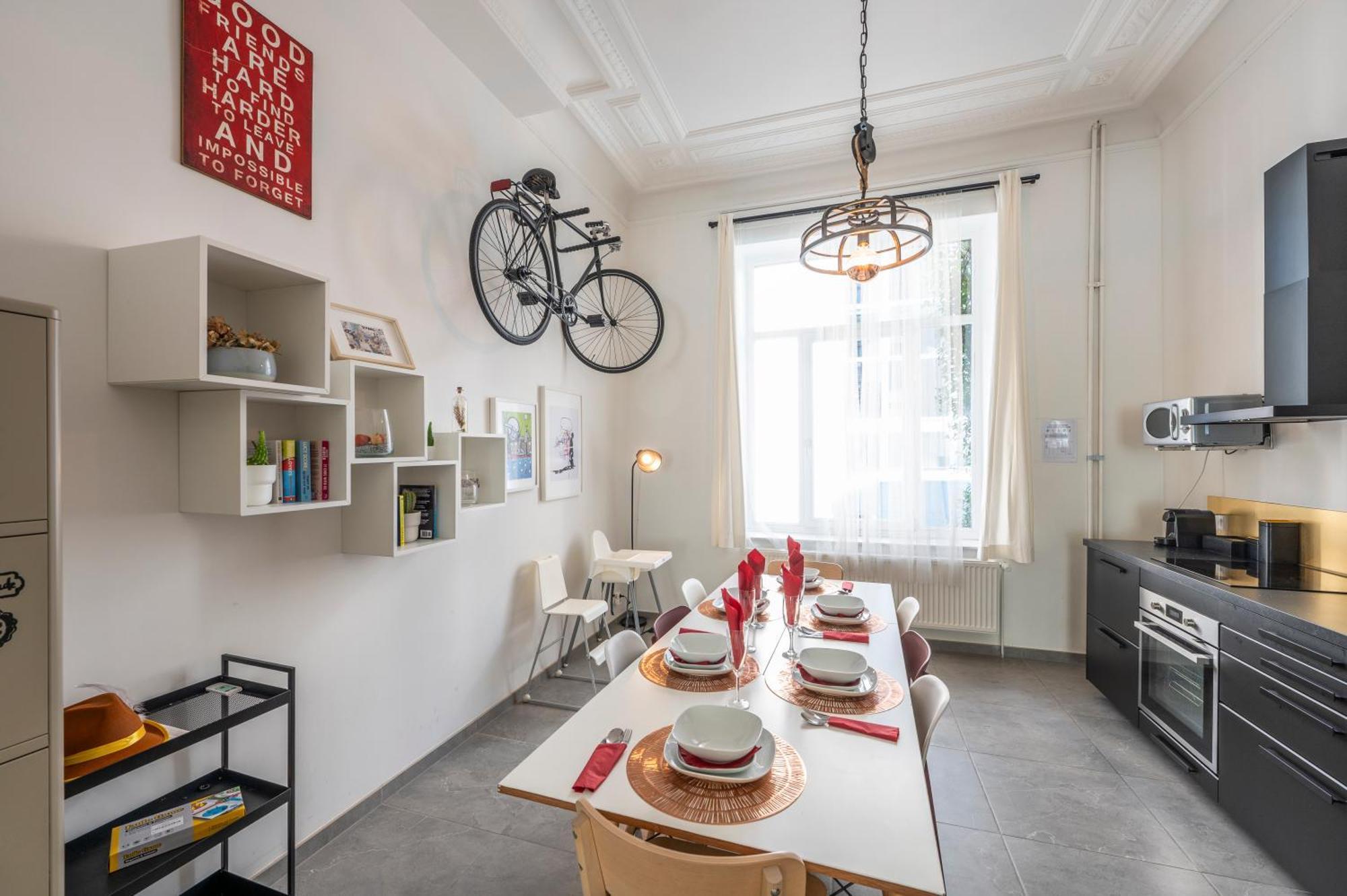 Superb 3 Bedroom & 3 Bathroom Duplex In Centre Bruxelles