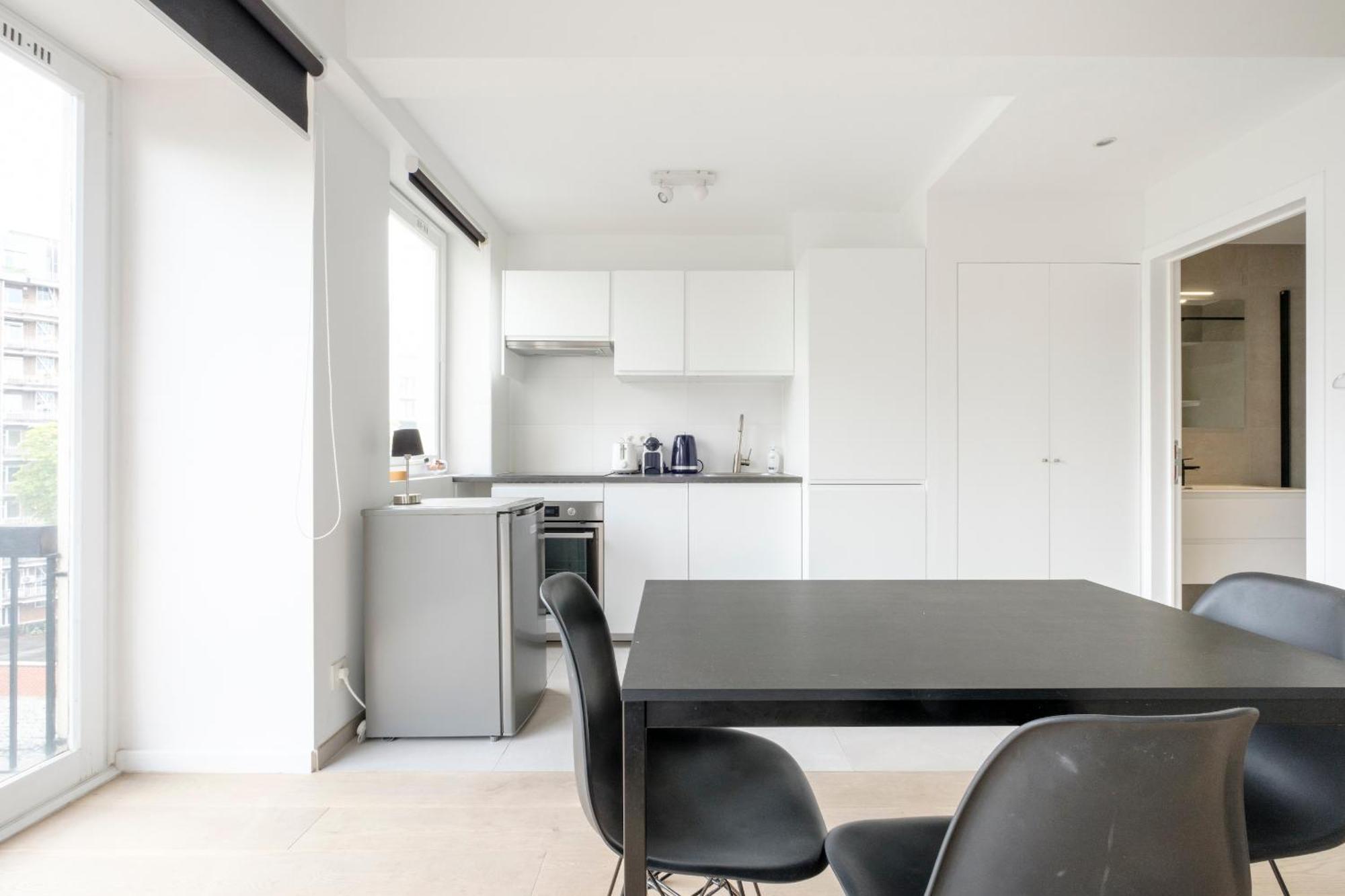 Appartement Beautiful Close To Avenue Louise Brussel