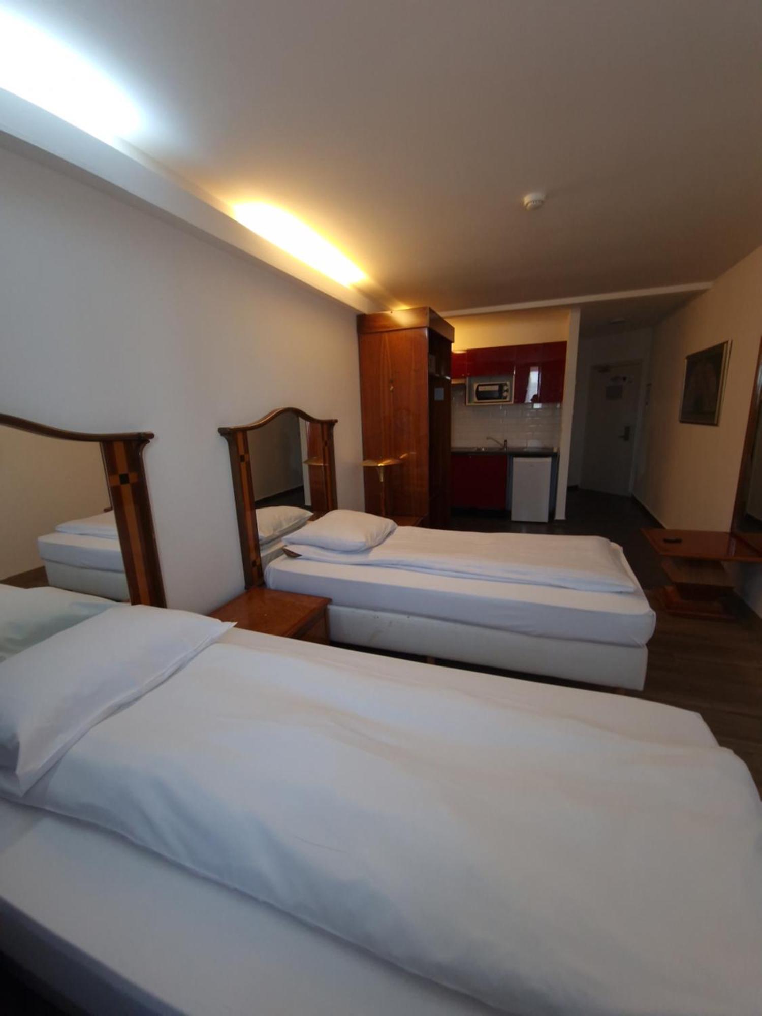 Sky Apart - Eurocap Hotel