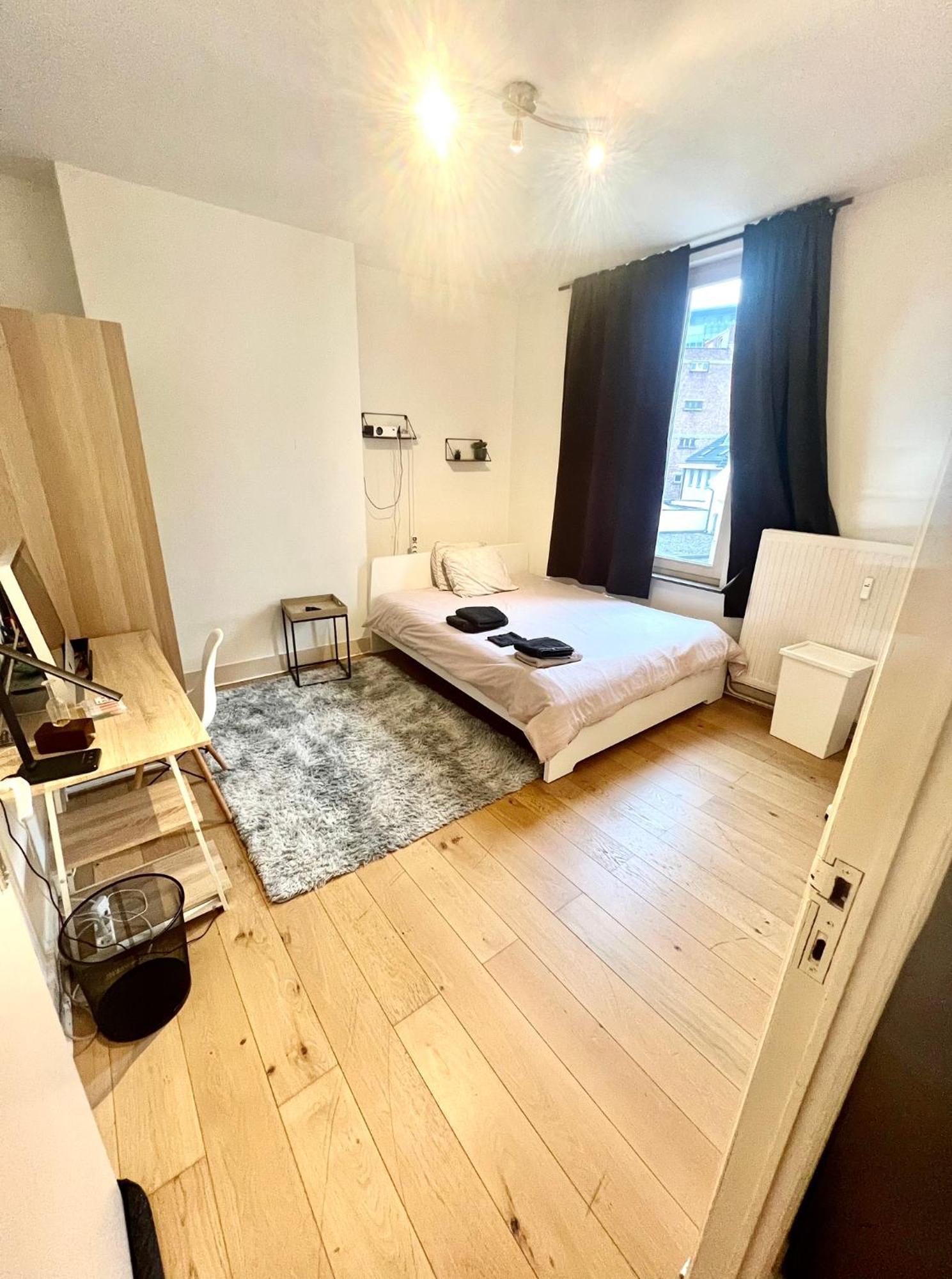 Apartment Place De La Liberte *