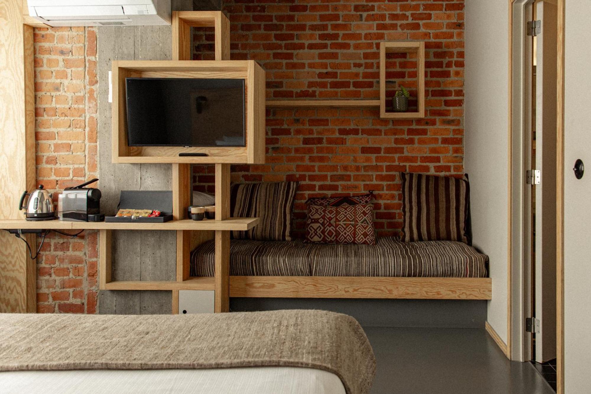 Jam Hotel