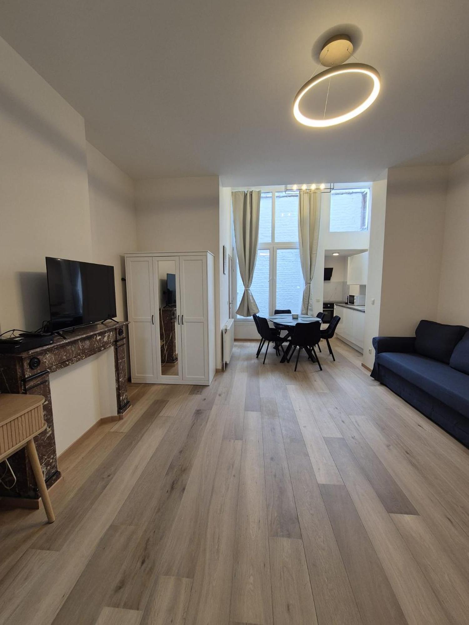 Tasson Snel Center Of Apartment