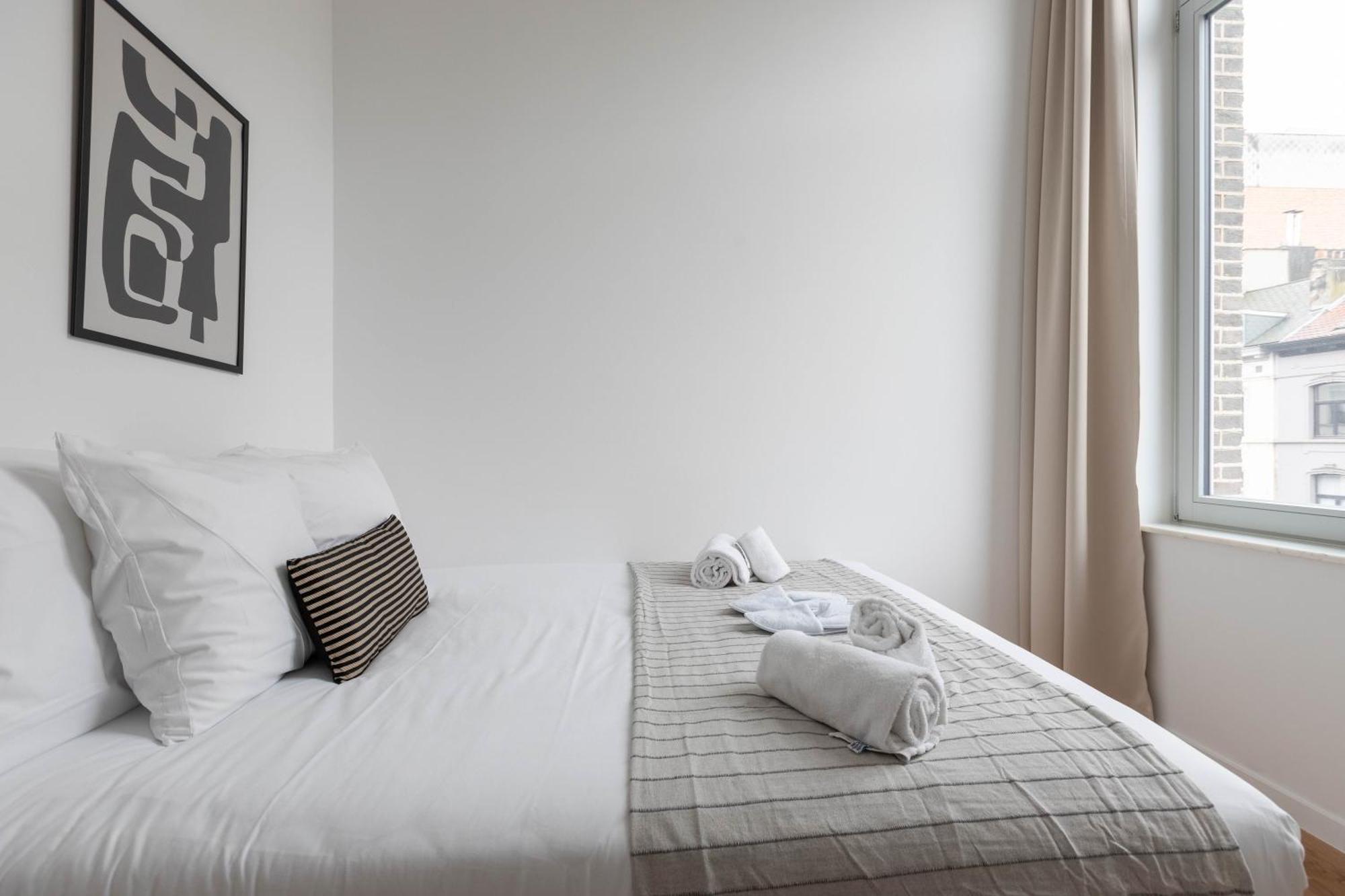 Churchill Apartment *
