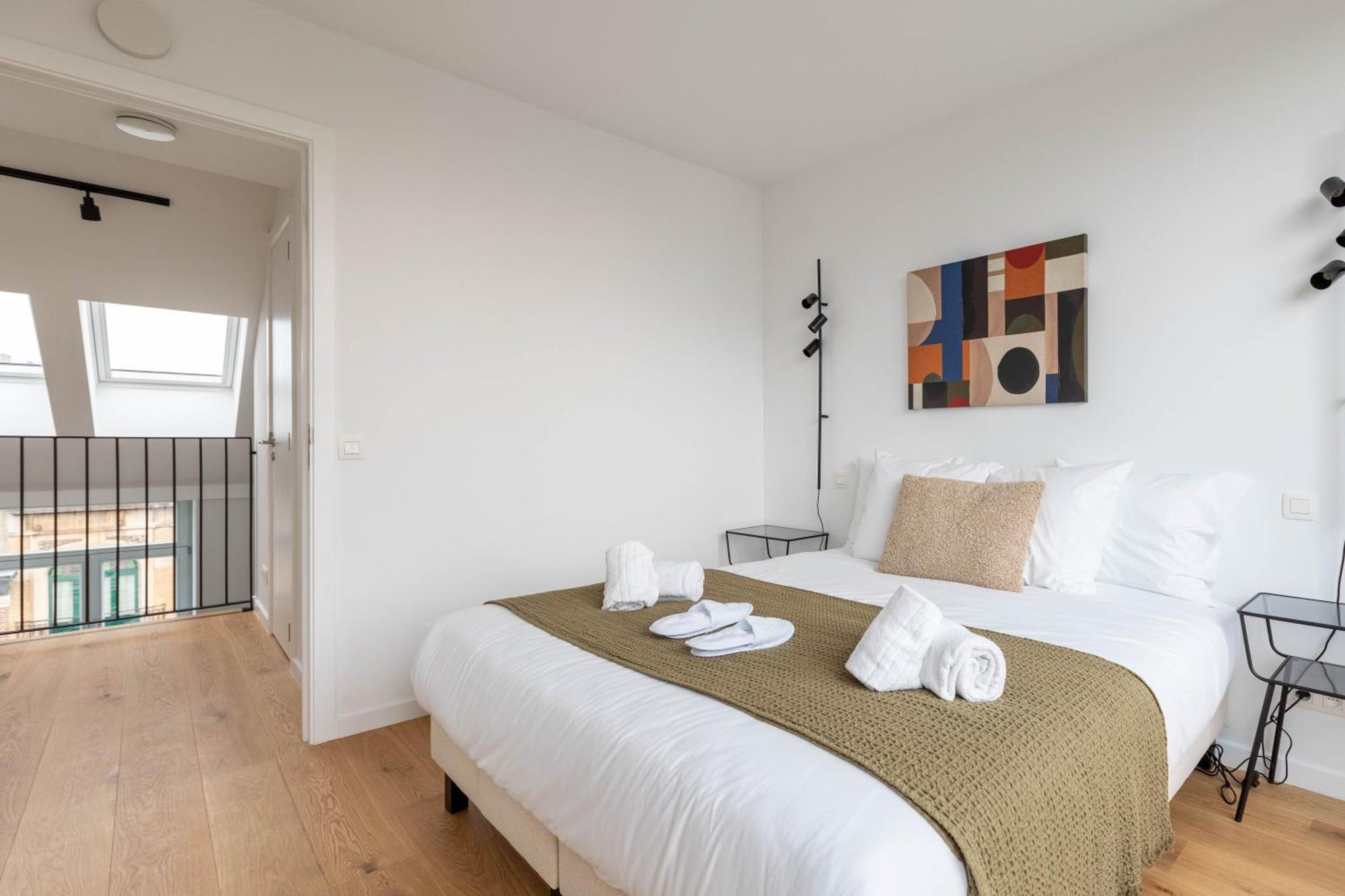 Churchill Apartment *