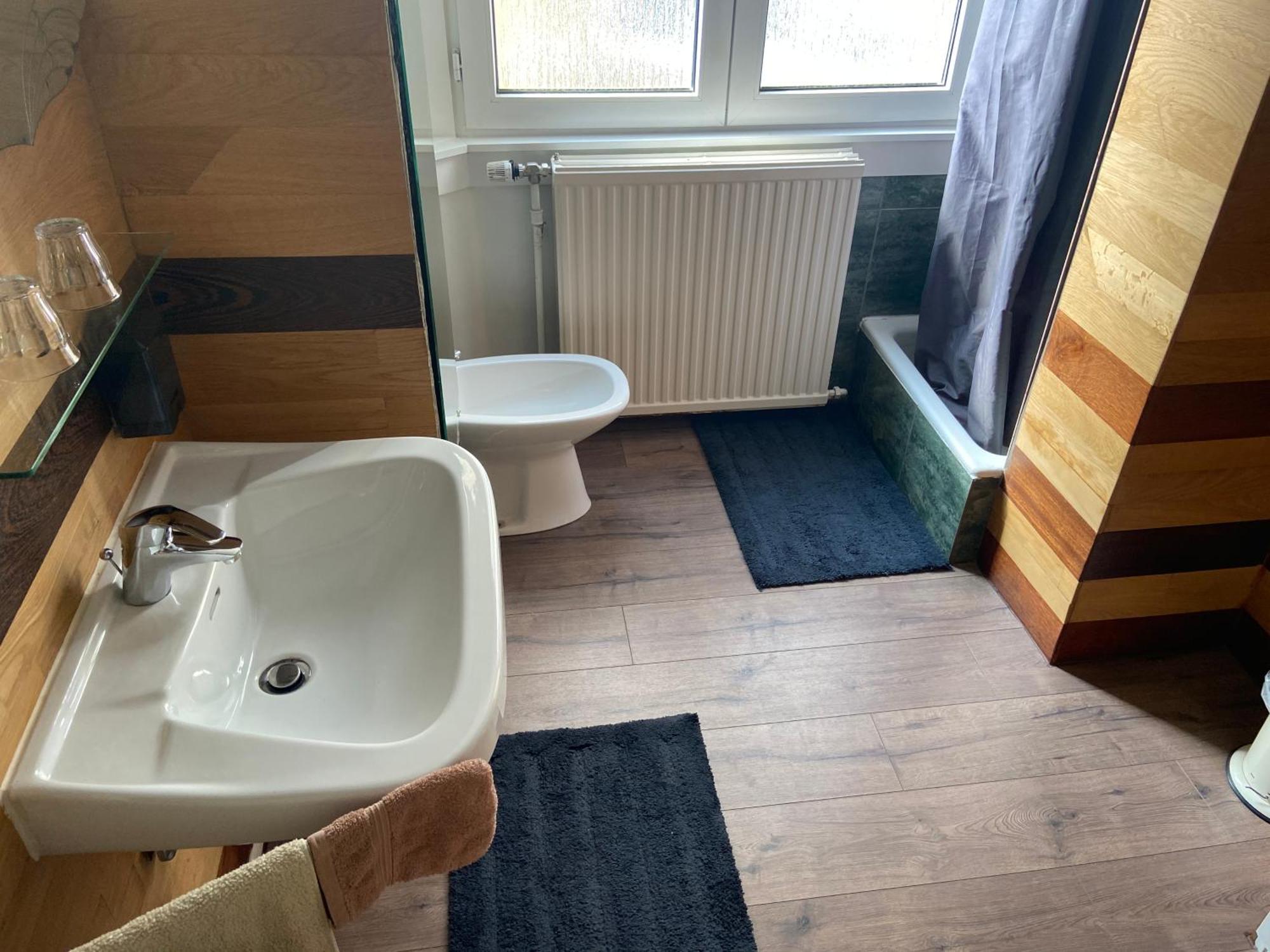 Timebasishotel Annee 70 *