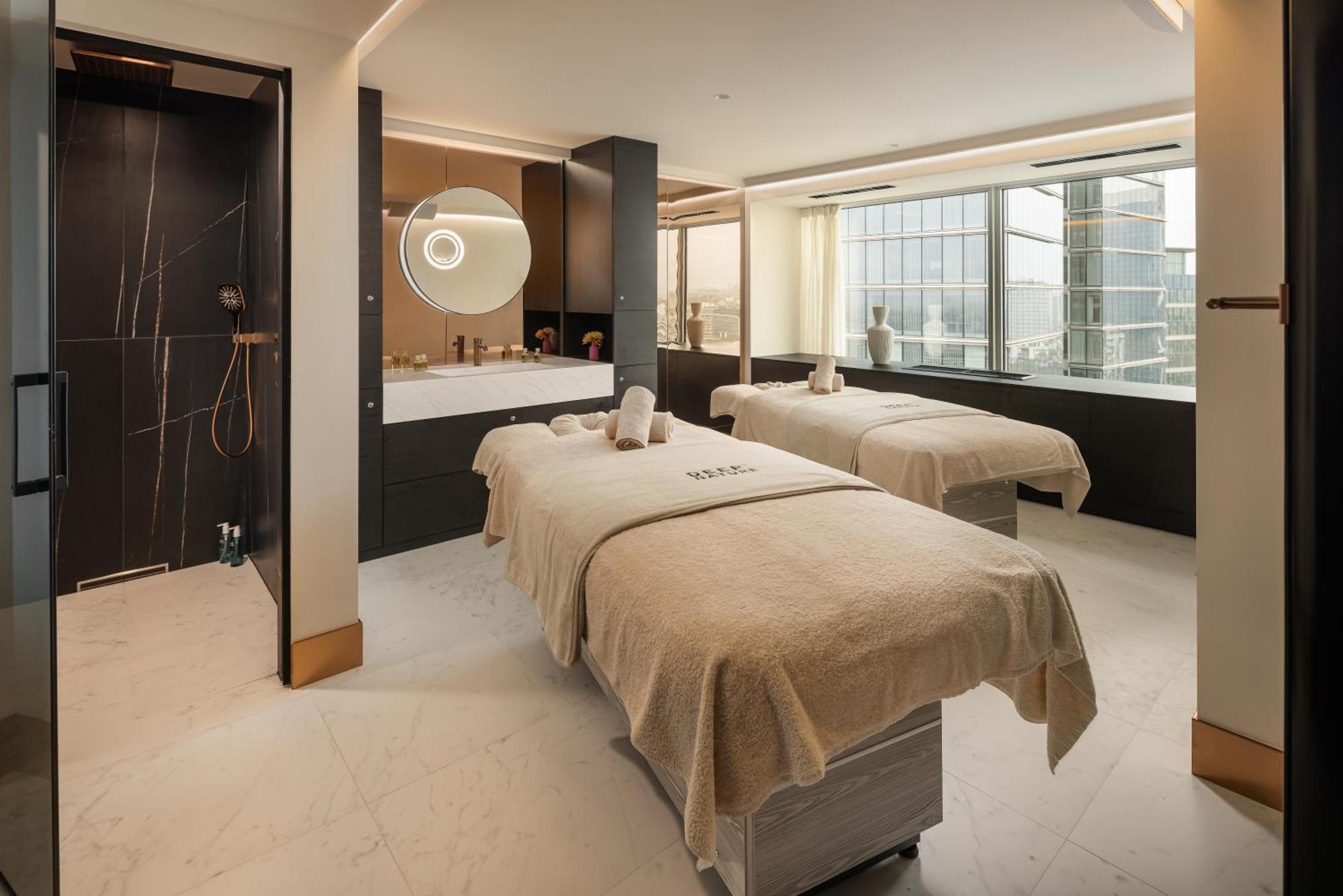 Uptown Hotel 4*