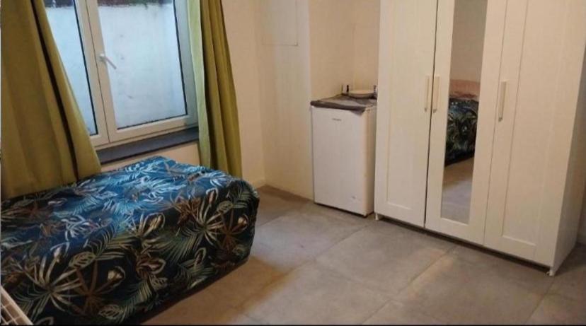 2lit Celibataire Schaarbeek Sous-sol * Brussel