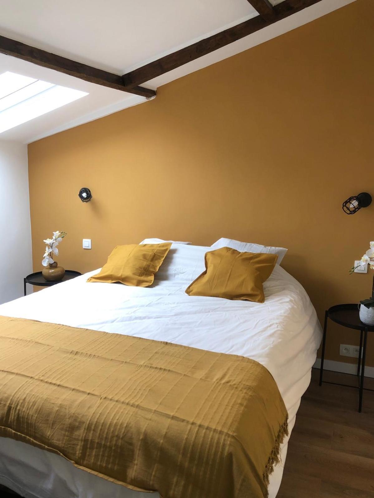 Absolute Charm 3 Bedroom 3 Bathroom With Ac Eu District Appartement *