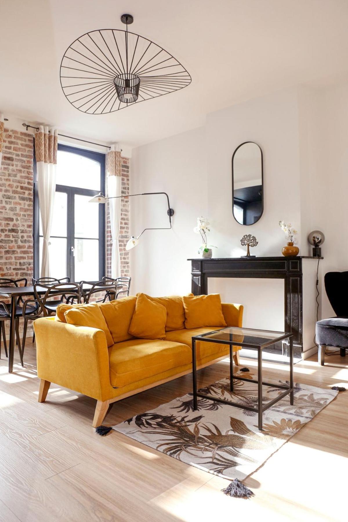 Absolute Charm 3 Bedroom 3 Bathroom With Ac Eu District